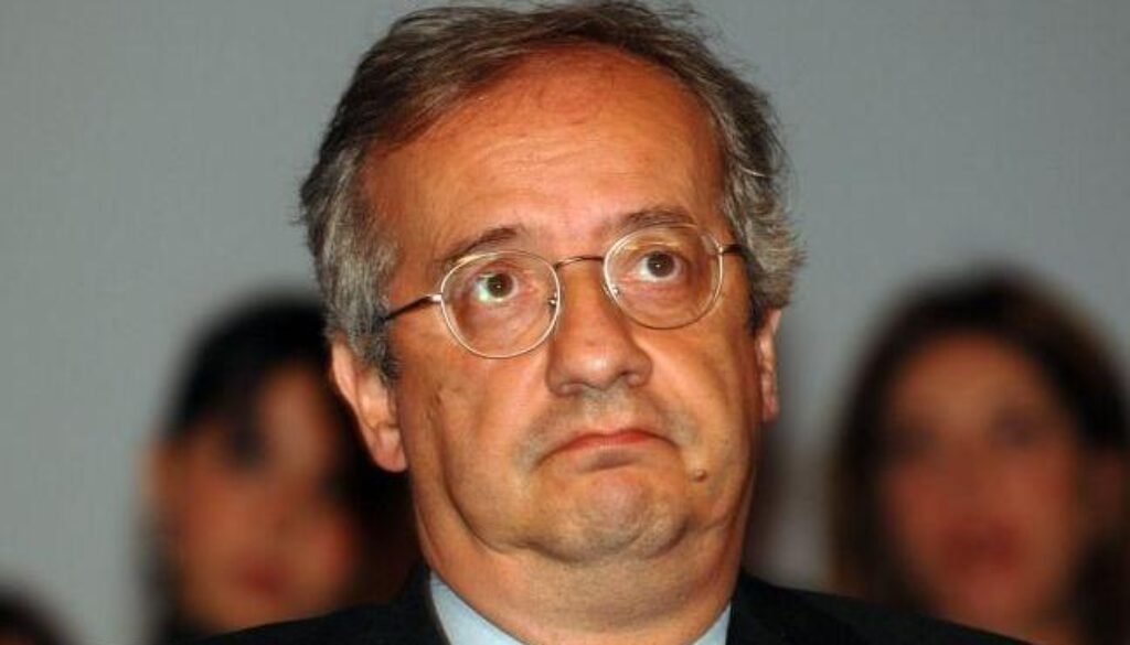 Veltroni schifato