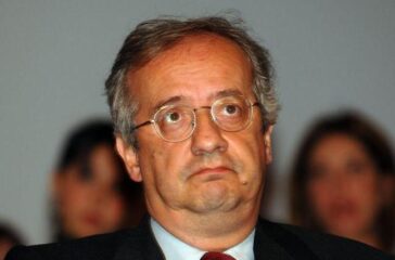 Veltroni schifato