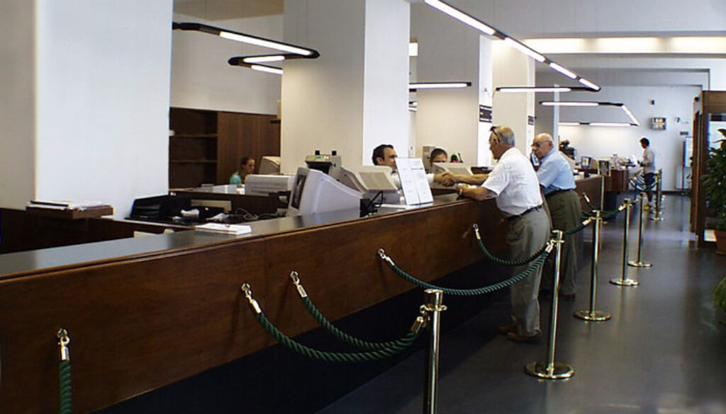 sportello bancario